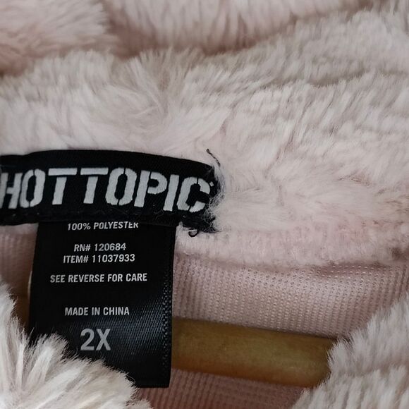 Hot Topic Pink Fuzzy Hoodie - Picture 11 of 11